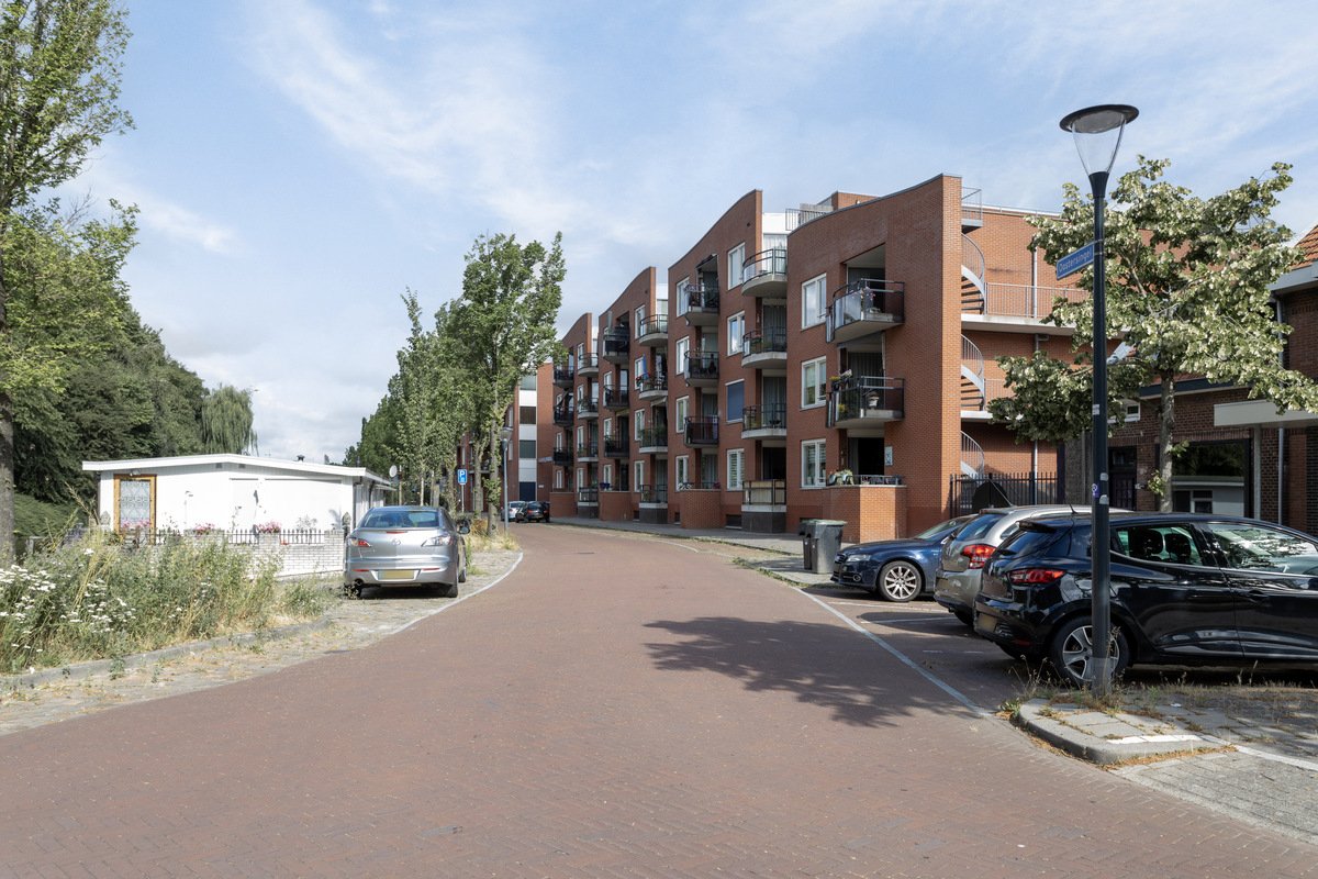 Oostersingel 76