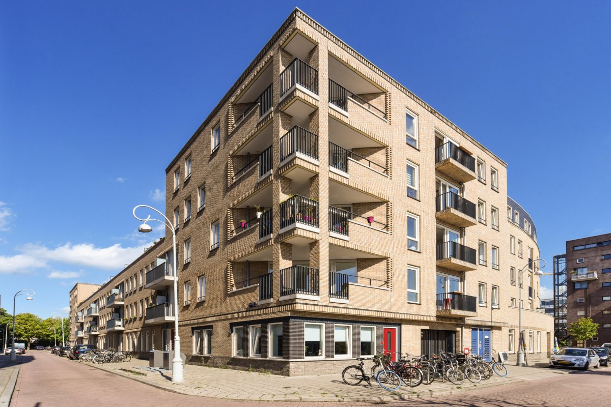 Buyskade 242