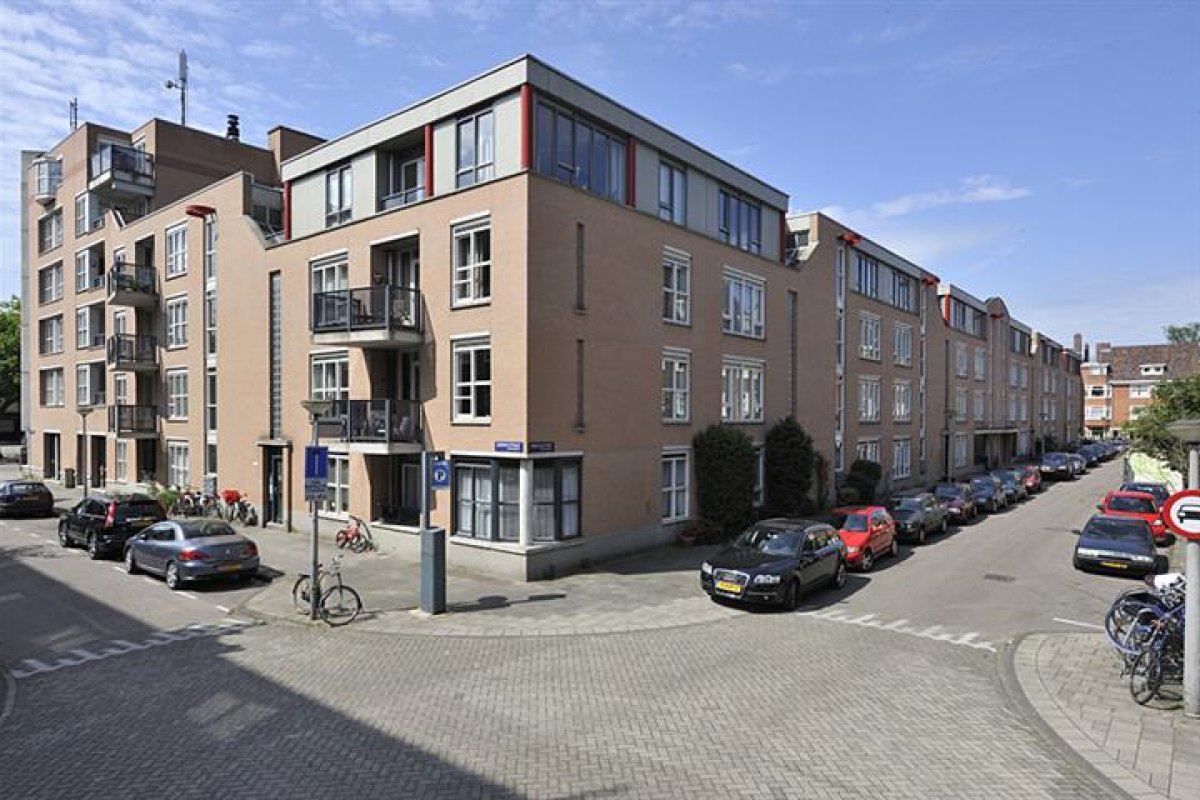 Volkerakstraat 63