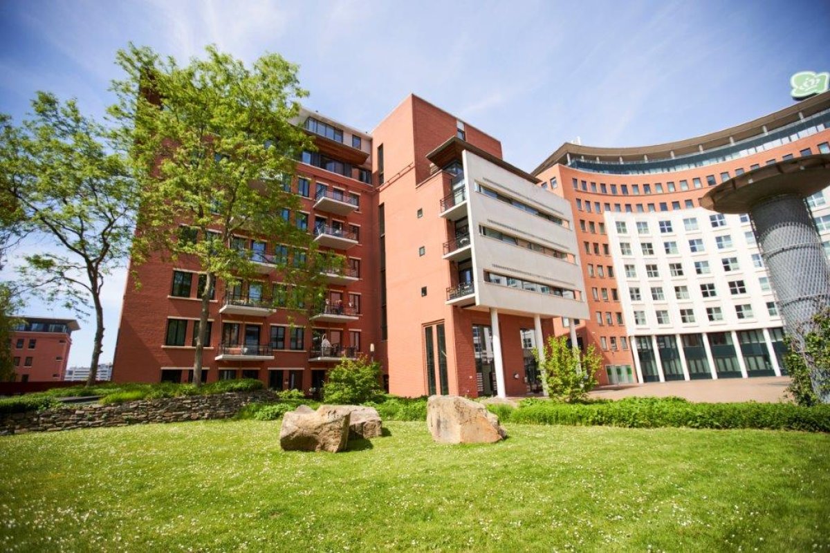 Maanplein 94