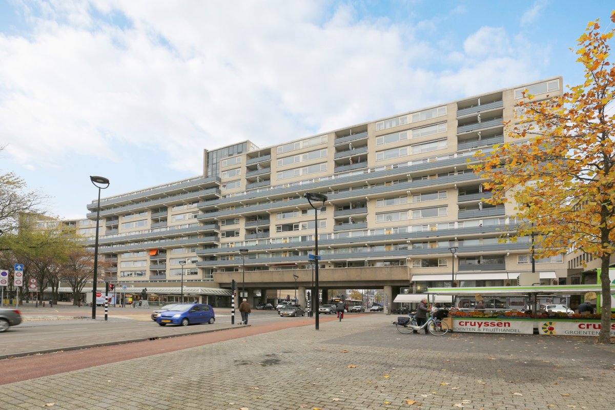 Stadhuisplein 225