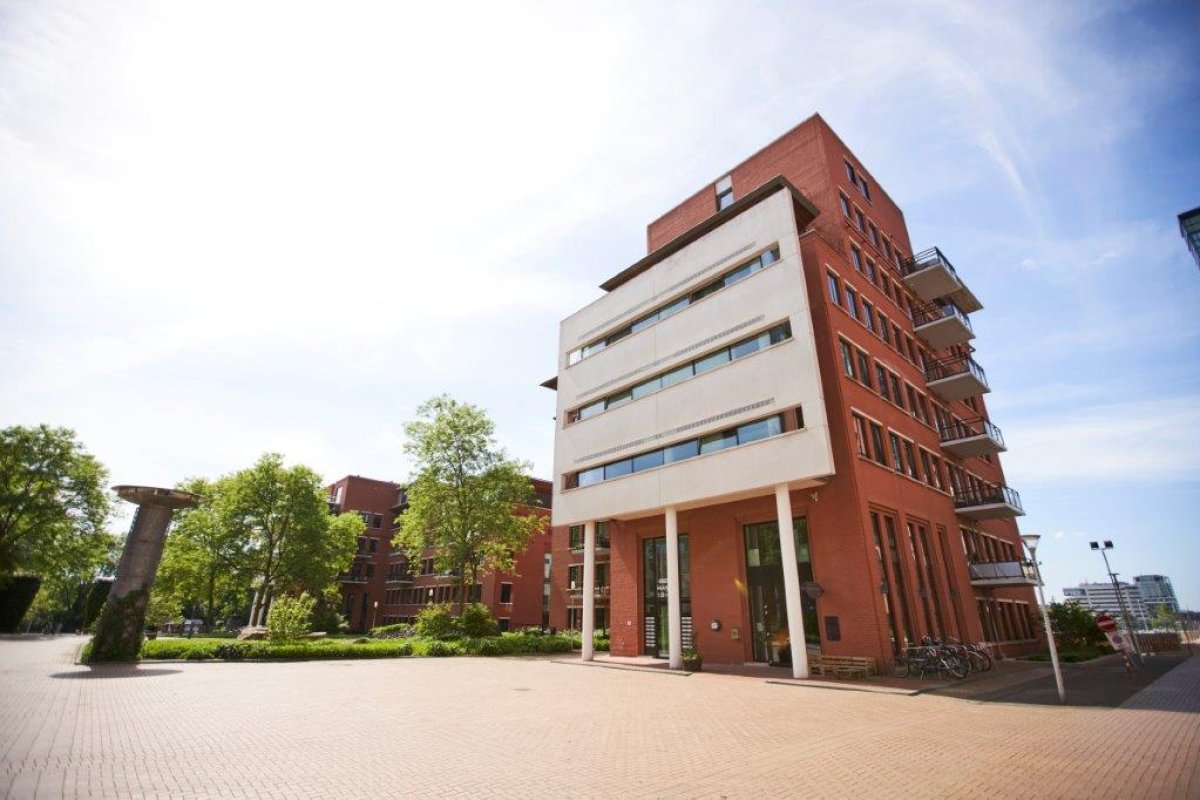 Maanplein 93